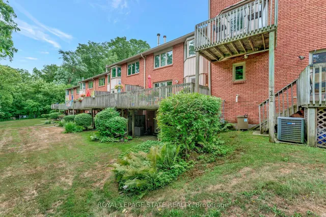 Additional image 33 of 30 Osler Dr Unit 12