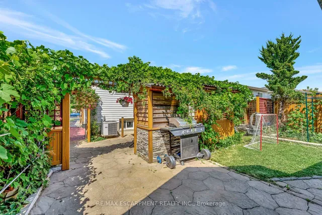 Additional image 30 of 39 Marilyn Crt