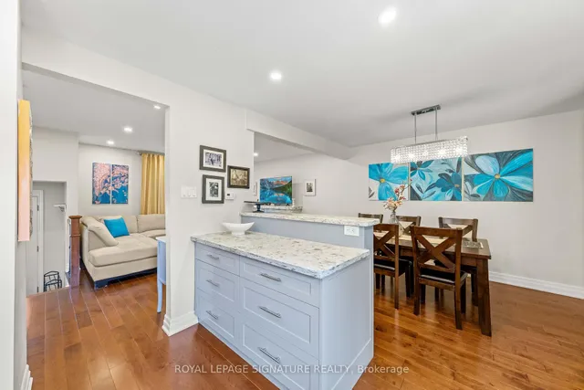 Additional image 13 of 2 Guytoi Crt