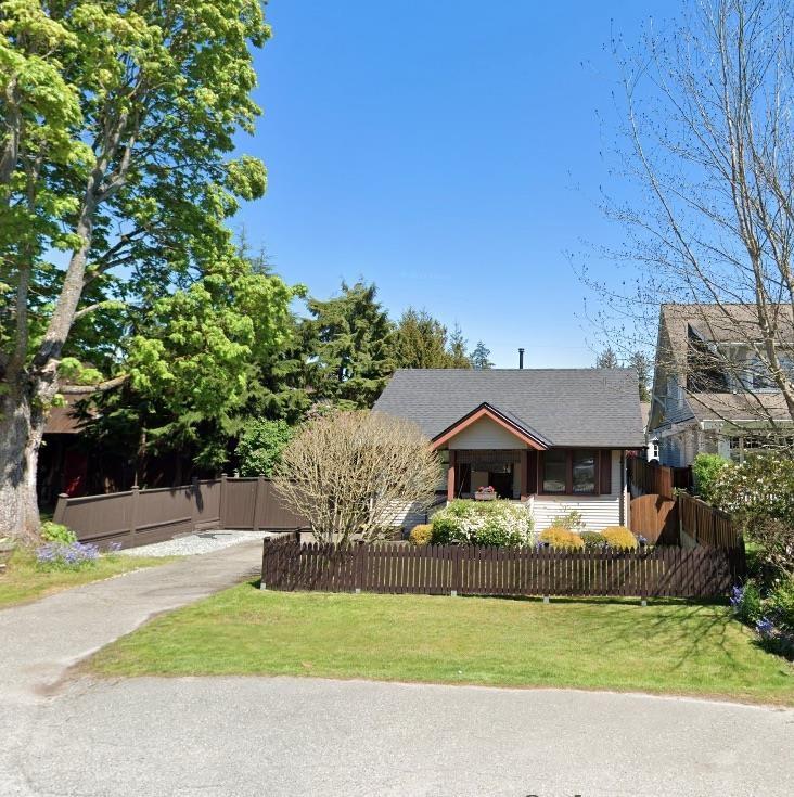 2878 MCBRIDE AVENUE|Surrey, British Columbia V4A2M7