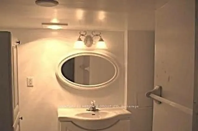 Additional image 22 of 107 Helendale Ave