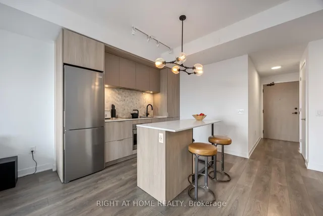 Additional image 3 of 130 River St Unit 601