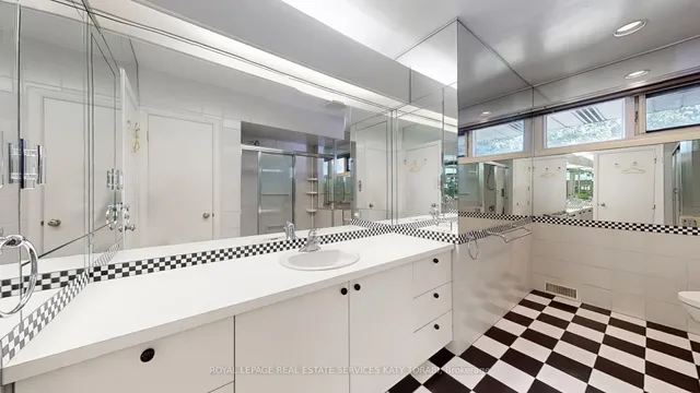 Additional image 37 of 39 Harrison Rd