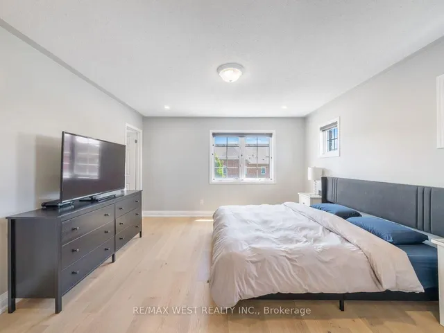 Additional image 29 of 60 Utopia Way