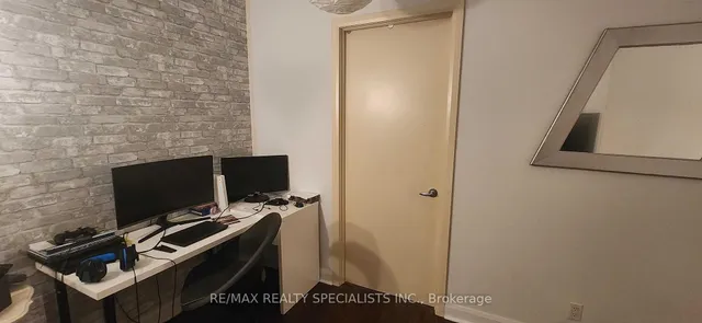 Additional image 11 of 700 King St Unit 519