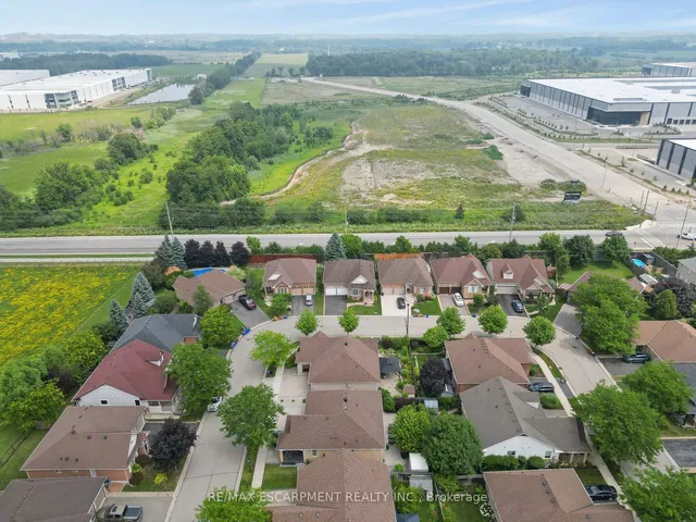 Additional image 45 of 1650 Allan Cres