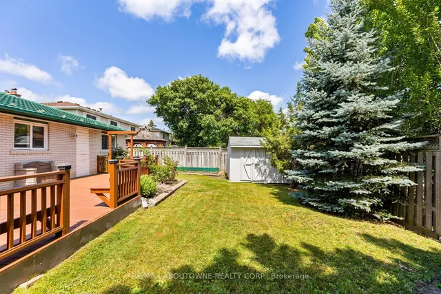 Additional image 30 of 15 Lockton Cres