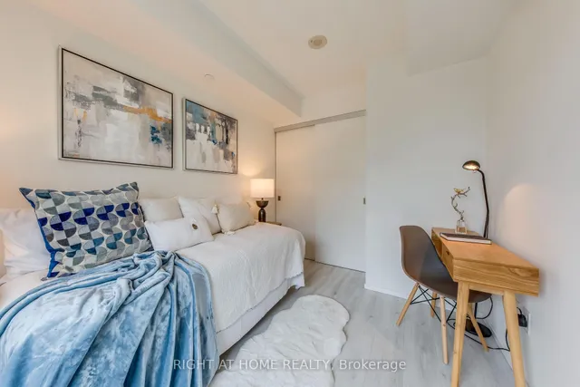 Additional image 23 of 159 Dundas St Unit 611