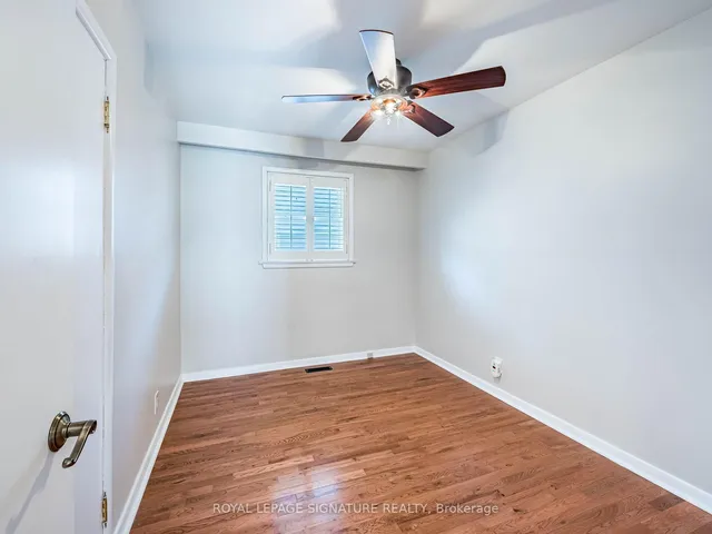 Additional image 12 of 125 Decarie Circ