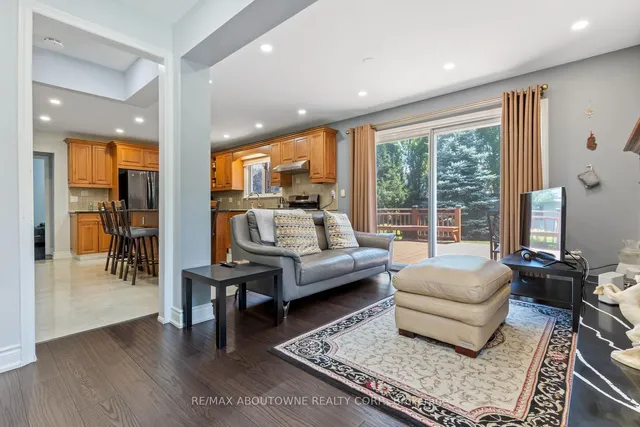 Additional image 14 of 15 Lockton Cres