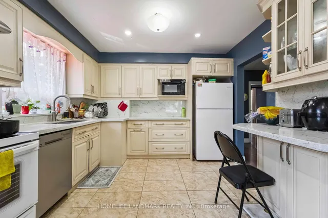 Additional image 16 of 260 Chine Dr