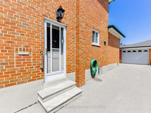 Additional image 41 of 31 Woodenhill Crt