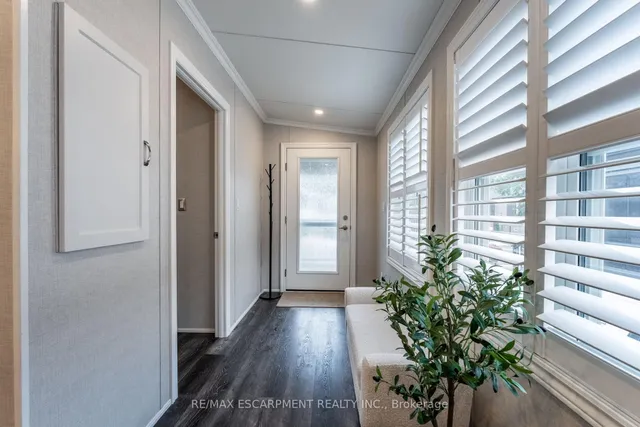 Additional image 8 of 4449 MILBUROUGH Line Unit 8 Poplar