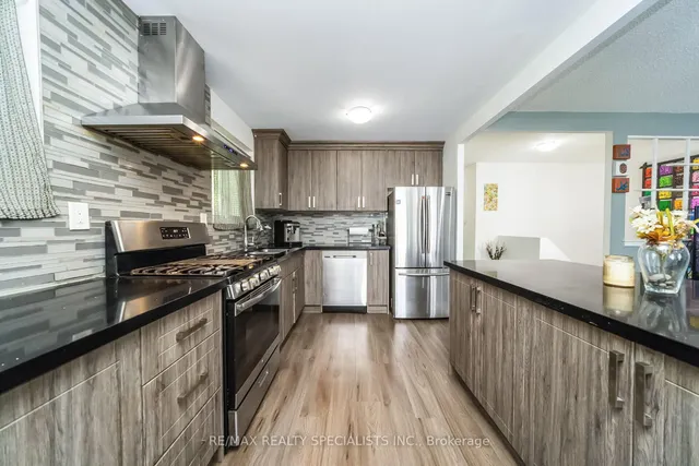 Additional image 14 of 6 Griselda Crt