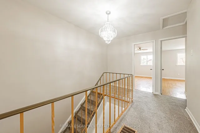 Additional image 20 of 5470 Schueller Cres