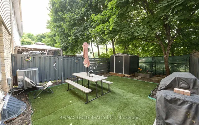Additional image 30 of 72 COURTLEIGH Sq