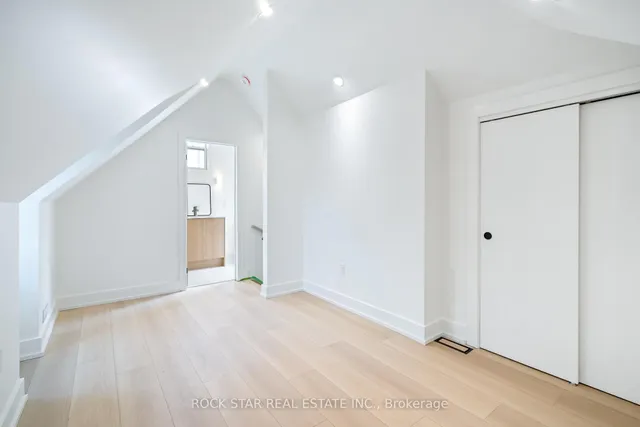 Additional image 11 of 42 Ray St