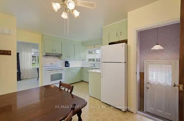 Additional image 13 of 10 Golfwood Hts