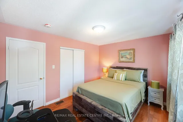 Additional image 32 of 46 LAKEFIELD Rd