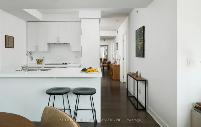 Additional image 7 of 156 Portland St Unit 612