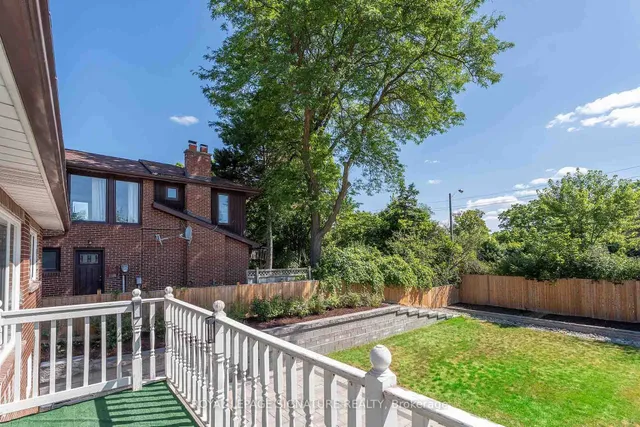 Additional image 19 of 47 Tofino Cres