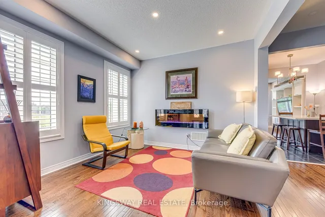 Additional image 9 of 423 Cedric Terr