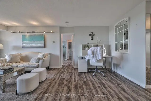 Additional image 16 of 10 Torresdale Ave Unit 806