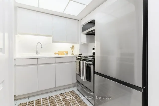 Additional image 6 of 7 Broadway Ave Unit 507