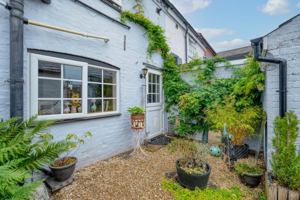 Additional image 11 of High Street, Studley, B80