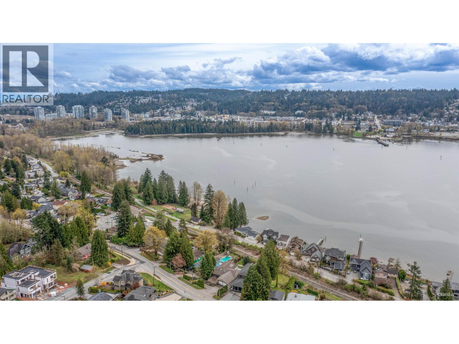 663 FORESTHILL PLACE|Port Moody, British Columbia V3H3A2