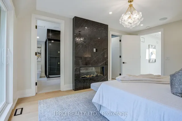 Additional image 20 of 594 Broadway Ave