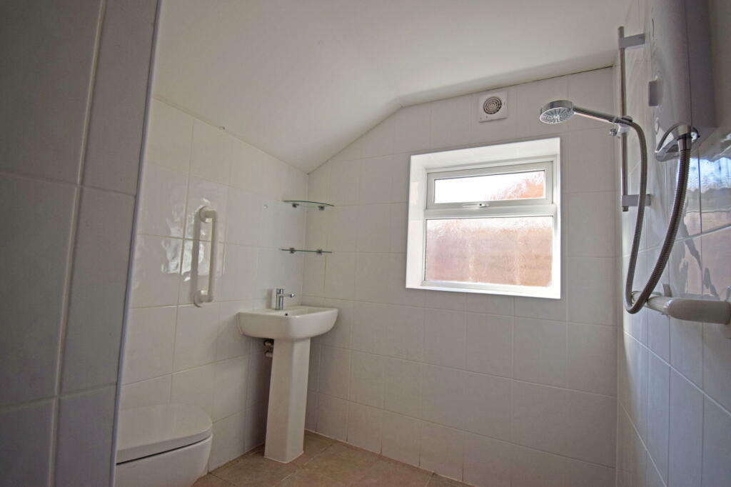 Additional image 10 of 11 Coronation Terrace, Aston Fields, Bromsgrove, Worcestershire, B60 3EH