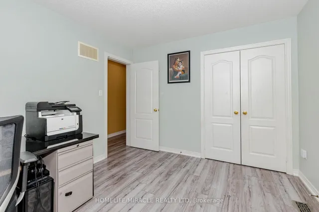 Additional image 39 of 27 Fossil St