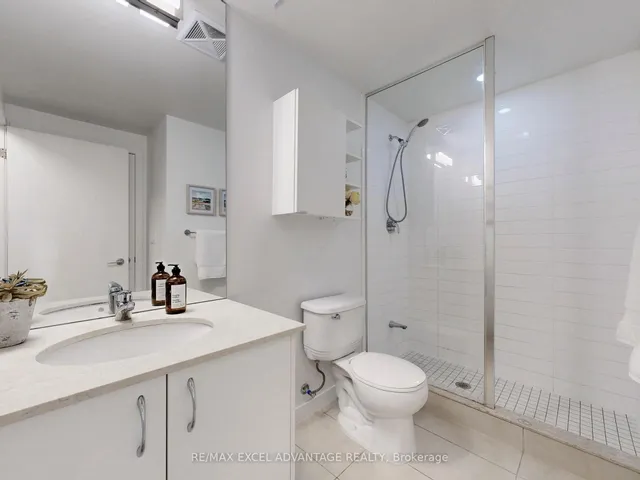 Additional image 11 of 55 East Liberty St Unit 405