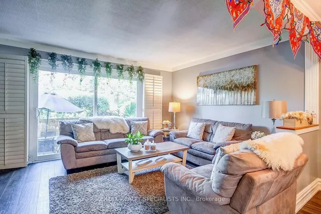 Additional image 6 of 59 Kenninghall Blvd Unit 17