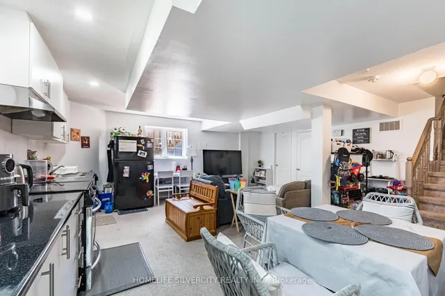 Additional image 37 of 42 Cookview Dr