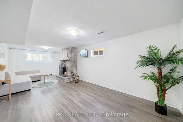 Additional image 29 of 731 Hager Ave