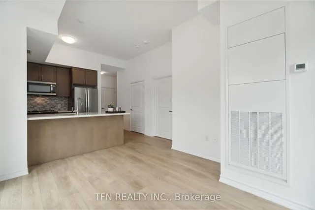 Additional image 16 of 460 Dundas St Unit 121