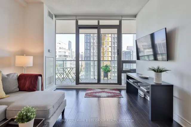 Additional image 2 of 33 Lombard St Unit 2204