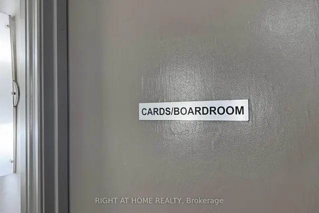 Additional image 37 of 61 Heintzman St Unit 413