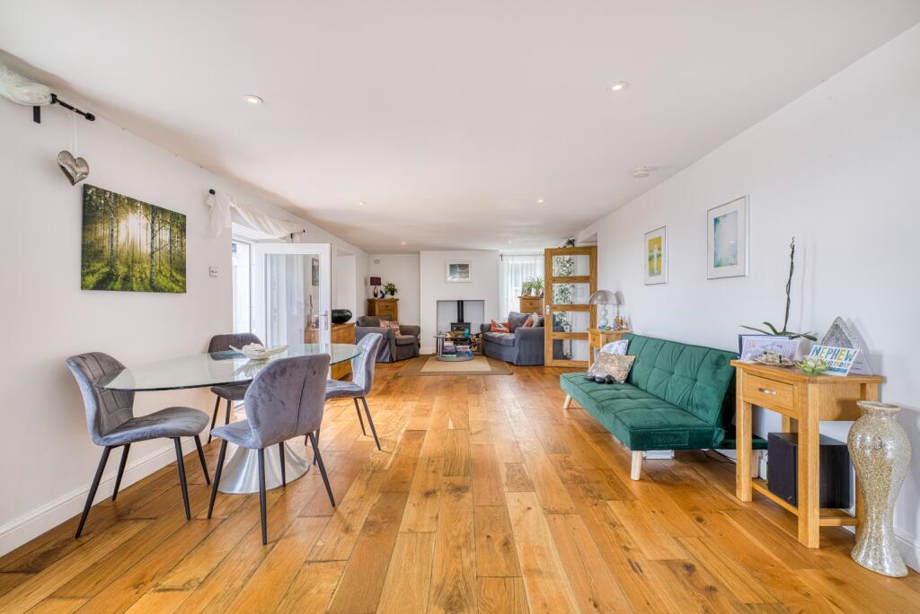 Additional image 5 of Quiet country setting