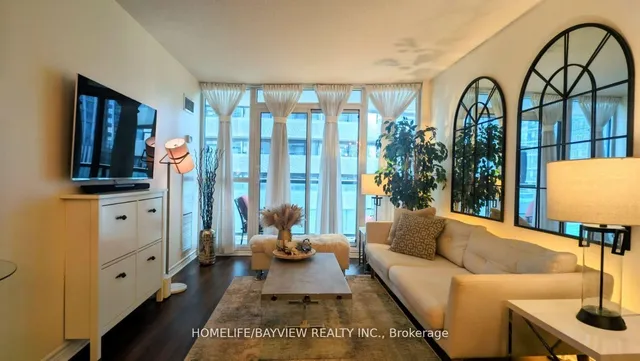 Additional image 7 of 19 Grand Trunk Cres Unit 708