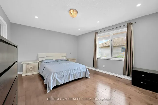 Additional image 22 of 25 Highbury Dr