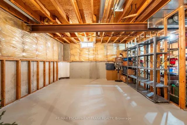 Additional image 40 of 168 SIRENTE Dr