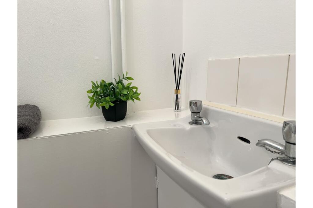 Additional image 10 of Portrush Avenue, Birmingham, B38