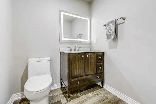 Additional image 36 of 33 Lockman Dr