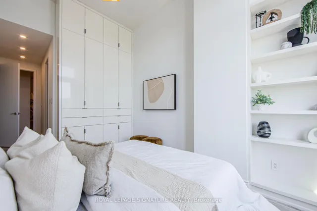 Additional image 19 of 380 Macpherson Ave Unit 615