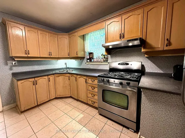 Additional image 5 of 218 Burnhamthorpe Rd