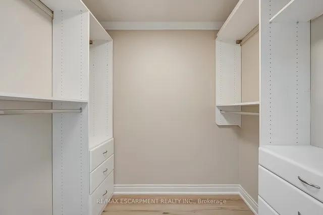 Additional image 18 of 442 Maple Ave Unit 408