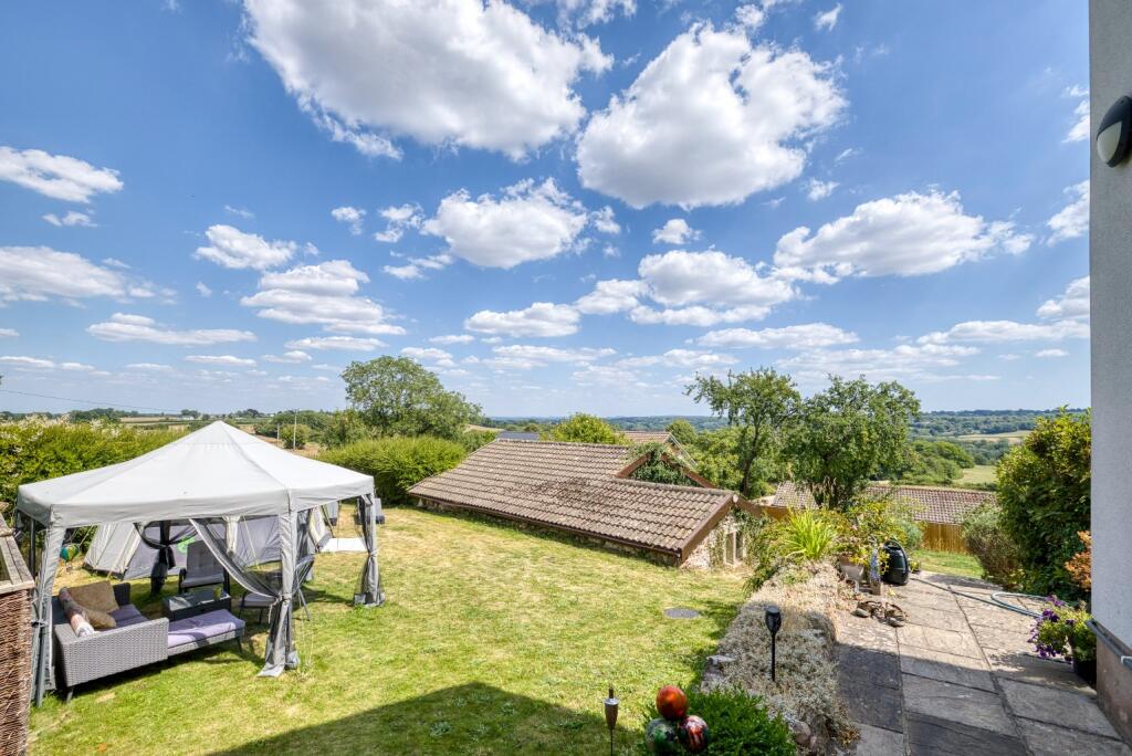 Additional image 23 of Quiet country setting